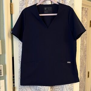 Figs Women's Black Short Sleeve Scrub Top